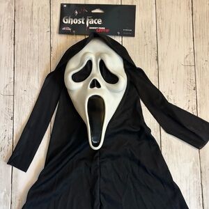 Ghost Face Mask for Costume - Fun World Scream Mask